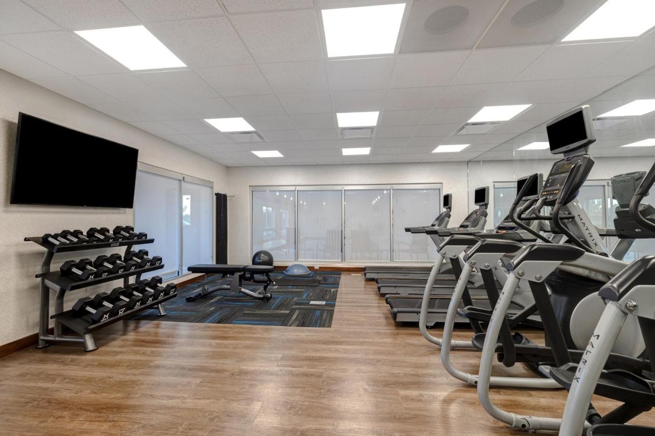Holiday Inn Express & Suites - Brighton By Ihg Exteriör bild