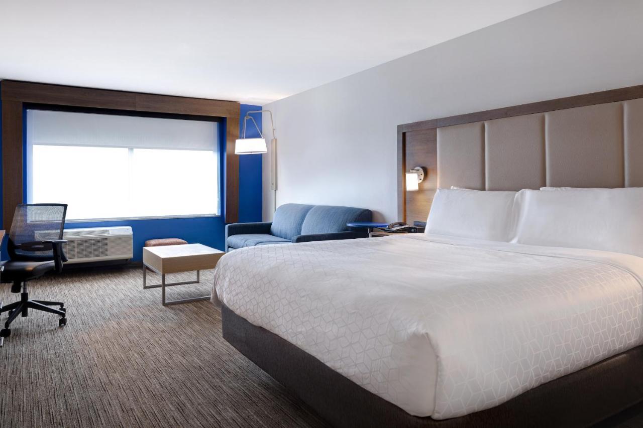 Holiday Inn Express & Suites - Brighton By Ihg Exteriör bild