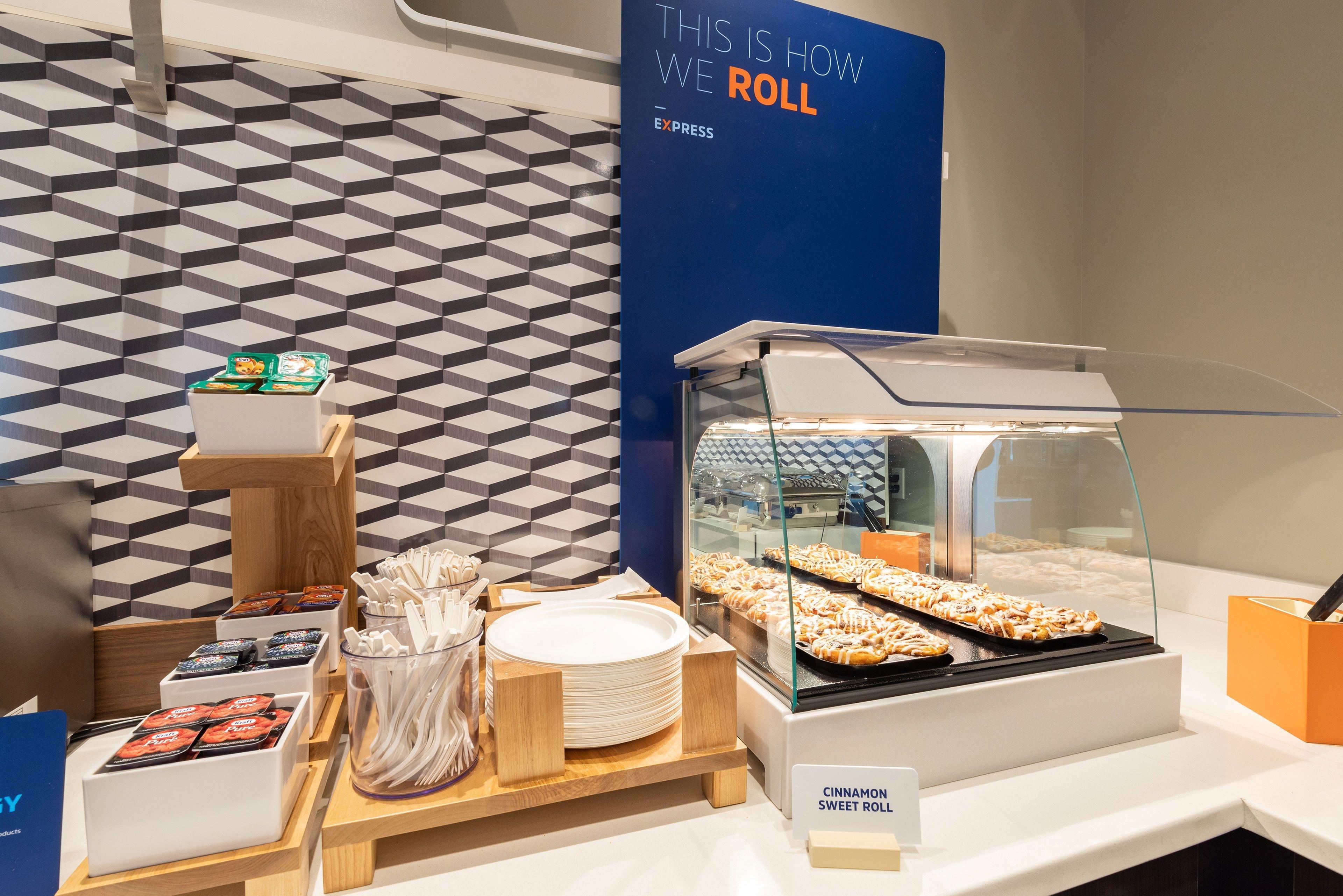 Holiday Inn Express & Suites - Brighton By Ihg Exteriör bild