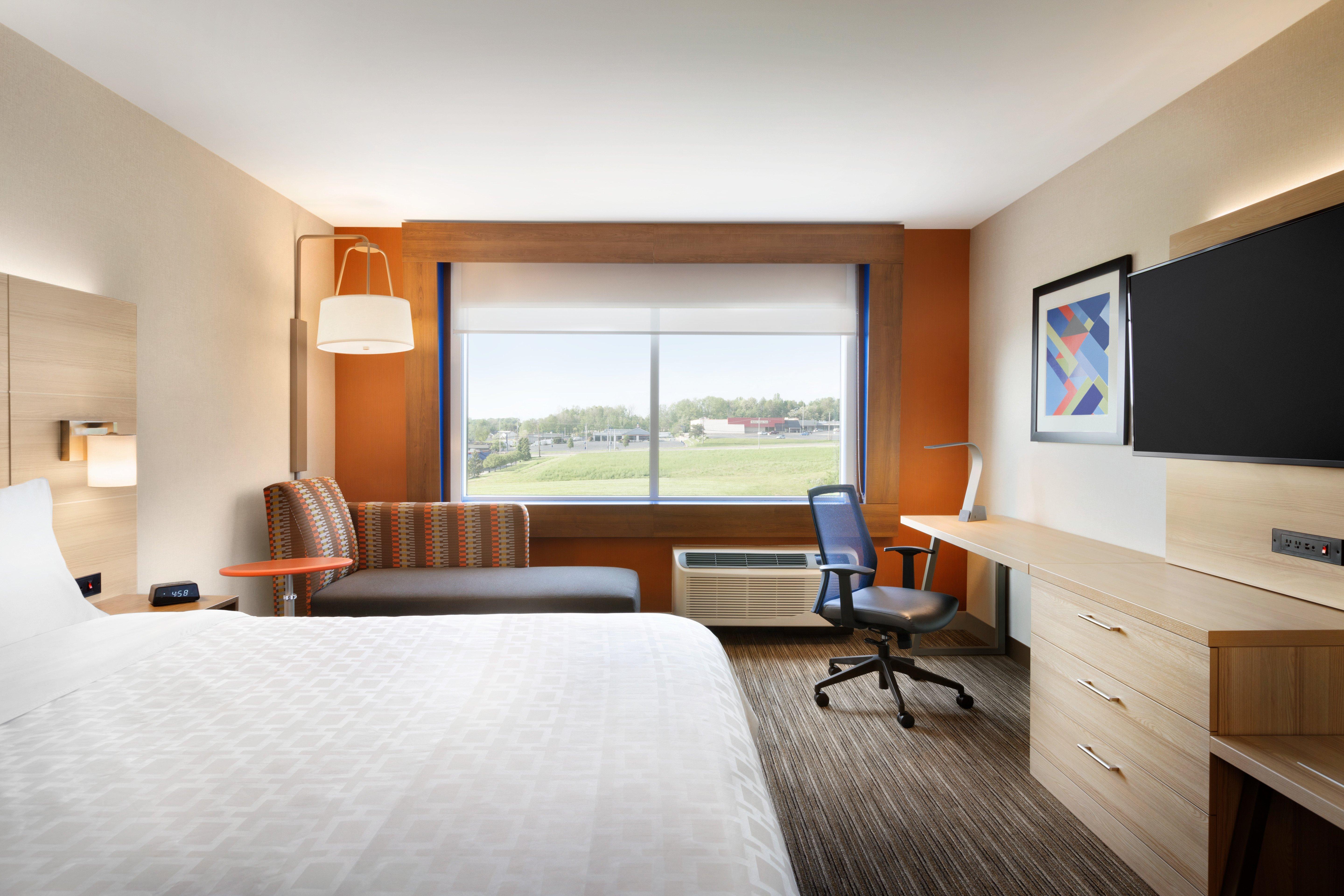 Holiday Inn Express & Suites - Brighton By Ihg Exteriör bild